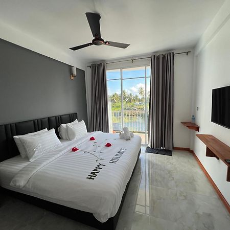 Rihiveli Residence Thoddoo Exterior photo