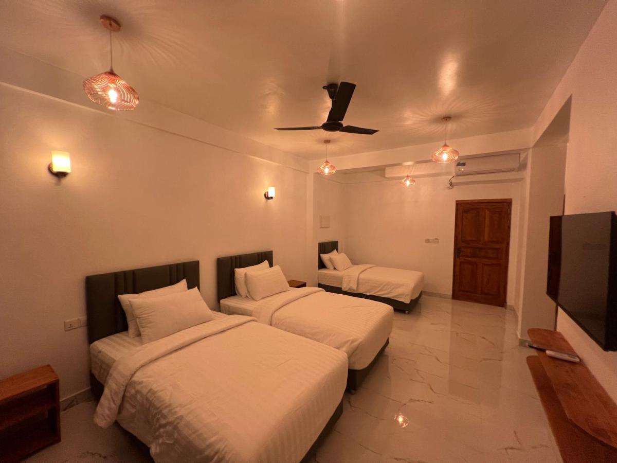 Rihiveli Residence Thoddoo Exterior photo
